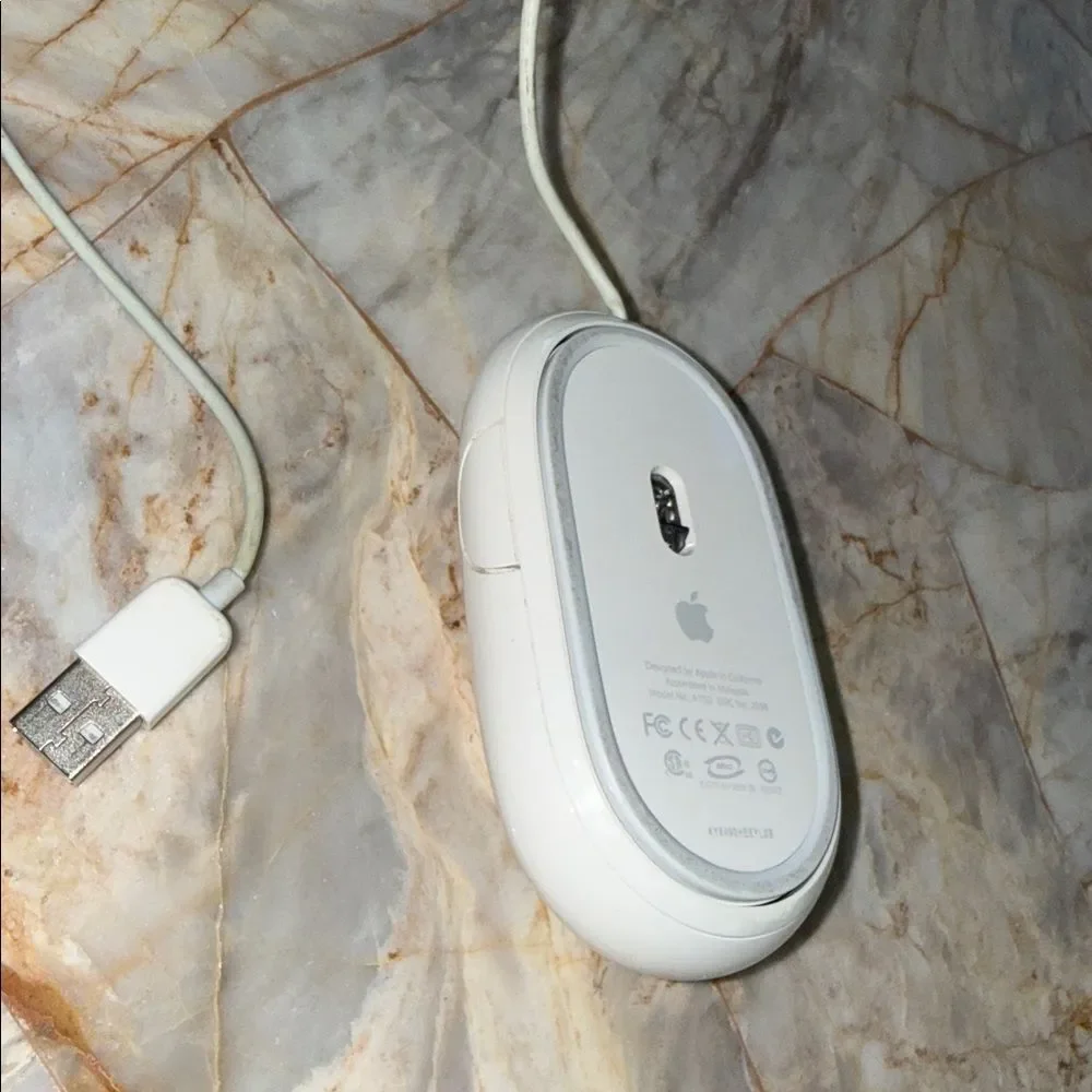 Apple‎ Classic White Wired Mouse